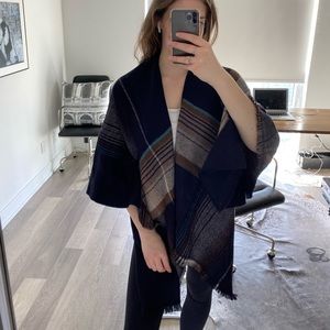 Patterned shawl